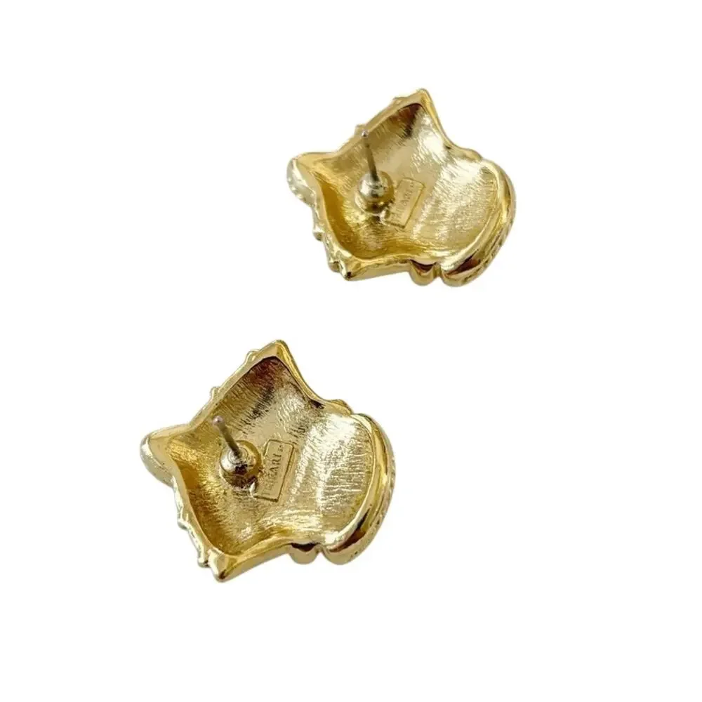 Vintage Trifari Crown Gold Textured Pierced Earrings Signed - Picture 3 of 10